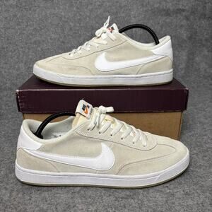 Nike SB FC Classic Summit White Suede Skate Shoes Mens Size 12 US 909096-111